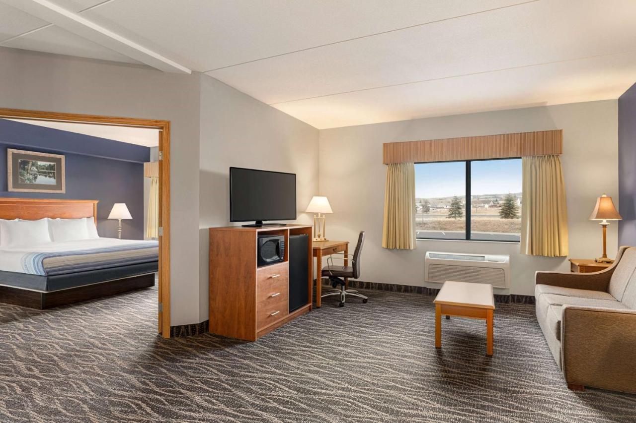 Americinn By Wyndham Laramie Near University Of Wyoming Exterior photo